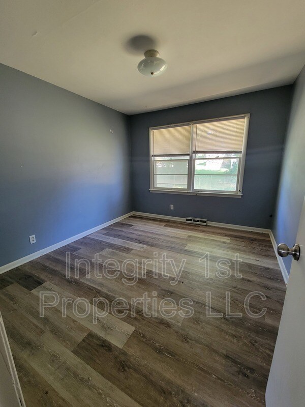 2216 State Ave photo'