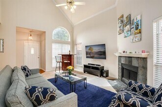 18719 Riverstone Ct in Dallas, TX - Building Photo - Building Photo