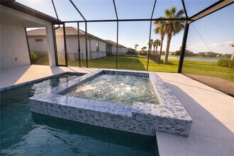 18546 Ives Dr in Estero, FL - Building Photo - Building Photo