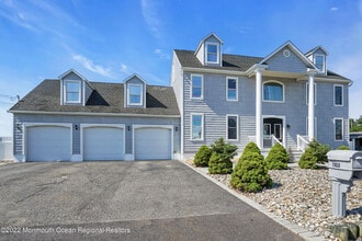 1103 Laurel Blvd in Lanoka Harbor, NJ - Building Photo - Building Photo