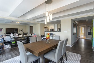 1701 Locust St in Philadelphia, PA - Building Photo - Building Photo