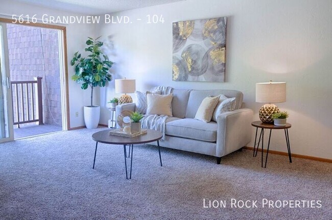 property at 5616 Grandview Blvd