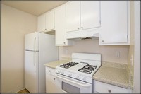 3310 Apartment Homes in Sacramento, CA - Building Photo - Interior Photo