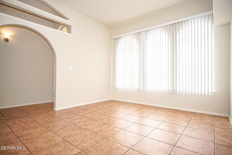 14109 De Stefano Ln in Horizon City, TX - Building Photo - Building Photo