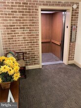 15300 Beaverbrook Ct in Silver Spring, MD - Building Photo - Building Photo