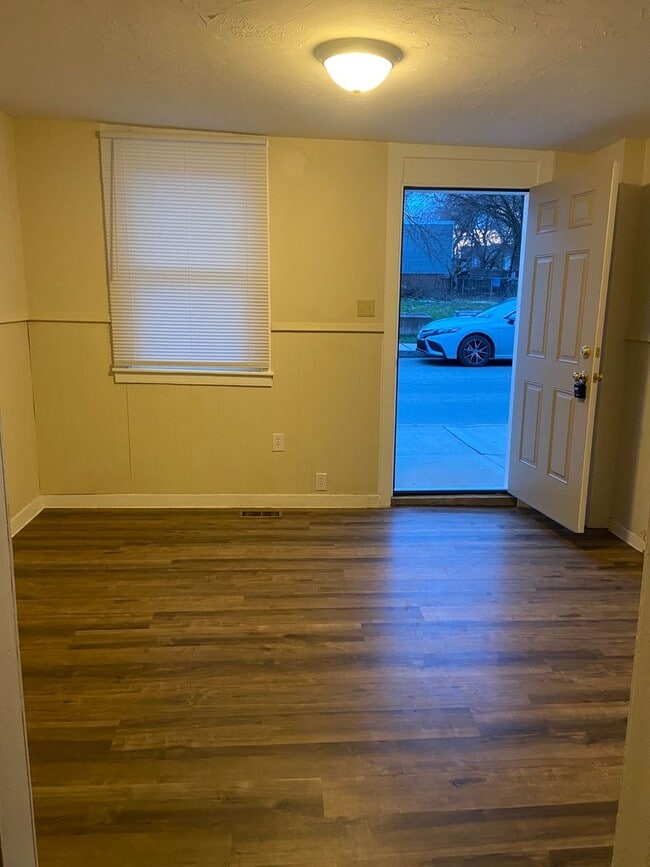 property at 221 N Pine St