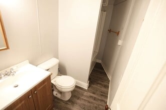 1523 Broadway Ave NW in Grand Rapids, MI - Building Photo - Building Photo