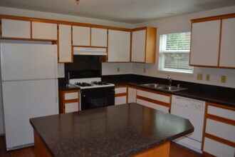 412 NE 175th Ave in Vancouver, WA - Building Photo - Building Photo