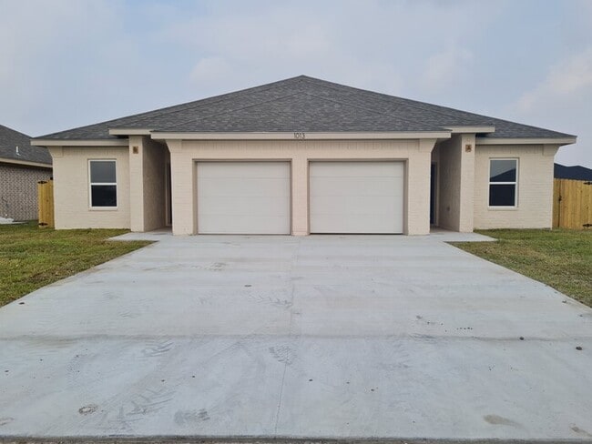 property at 1013 Escondido Ln E