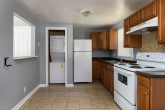 King George Townhomes in Fayetteville, NC - Foto de edificio - Building Photo