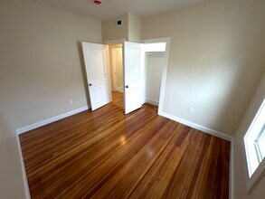 7 Lowell Cir in Somerville, MA - Foto de edificio - Building Photo