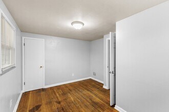 384-386-386 S Napoleon Ave in Columbus, OH - Building Photo - Building Photo