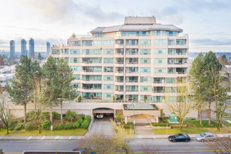 Carleton Terrace in Burnaby, BC - Building Photo - Building Photo