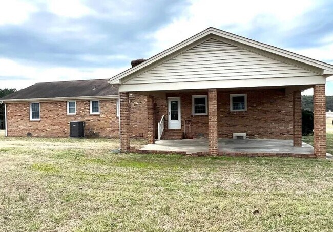 21909 Rowanty Rd in Carson, VA - Building Photo - Building Photo