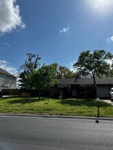 1220 Berkeley St in College Station, TX - Building Photo - Building Photo