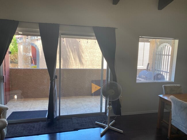 2060 S Rural Rd, Unit Unit C in Tempe, AZ - Building Photo - Building Photo