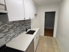 85 N Grant St, Unit 15 in Denver, CO - Foto de edificio - Building Photo
