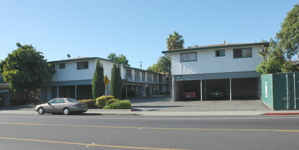 2150 Monroe St in Santa Clara, CA - Foto de edificio - Building Photo