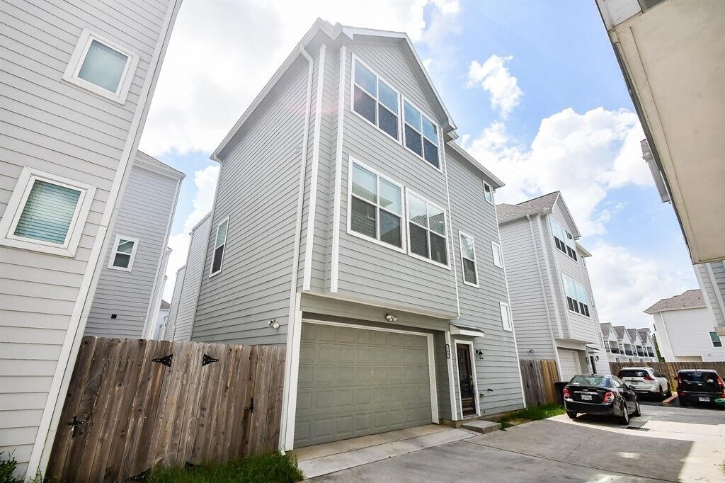 703 Link Rd in Houston, TX - Building Photo