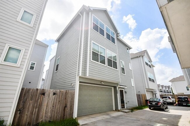 property at 703 Link Rd