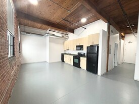 88 Gerrish Ave, Unit 306 in Chelsea, MA - Building Photo