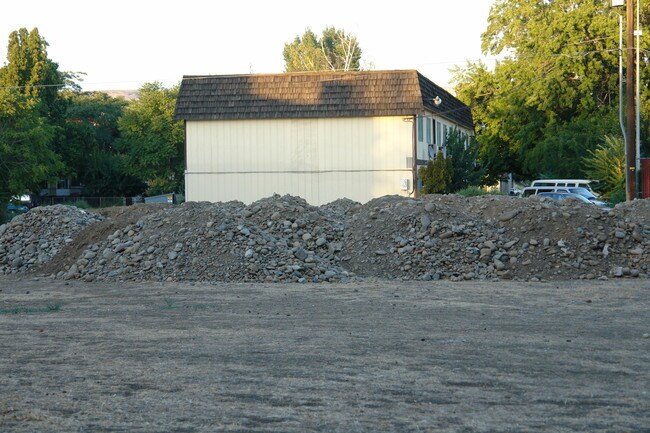 110 N 6th St in Yakima, WA - Foto de edificio - Building Photo