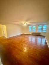 622 Milwaukee St in Delafield, WI - Building Photo - Building Photo