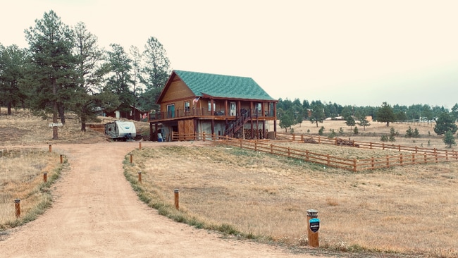974 S Mountain Estates Rd in Florissant, CO - Building Photo - Building Photo