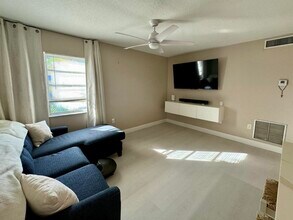 30 S J St in Lake Worth Beach, FL - Building Photo - Building Photo
