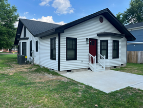 1704 Fayetteville Rd in Durham, NC - Building Photo - Building Photo