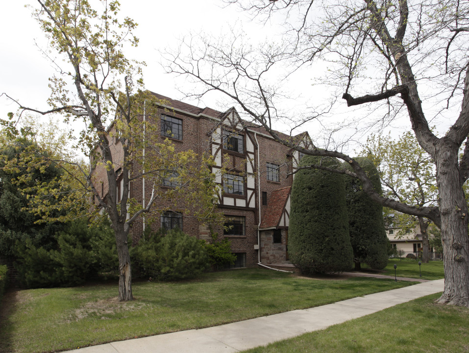 Aldelon Apartments in Denver, CO - Building Photo