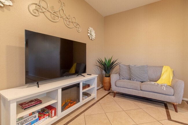 property at 1591 E Palo Verde Dr