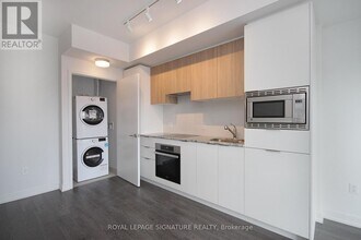 20 O'Neill Rd in Toronto, ON - Building Photo - Building Photo