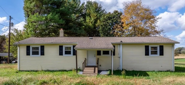 property at 3925 Phelps Rd