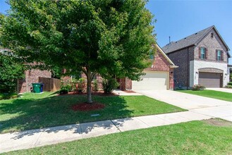 1404 Suttonview Dr in McKinney, TX - Building Photo - Building Photo