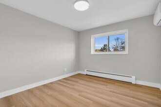 437 Hazel St in Waterloo, ON - Building Photo - Building Photo