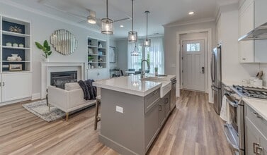 Eldridge Townhomes in Elmhurst, IL - Foto de edificio - Building Photo