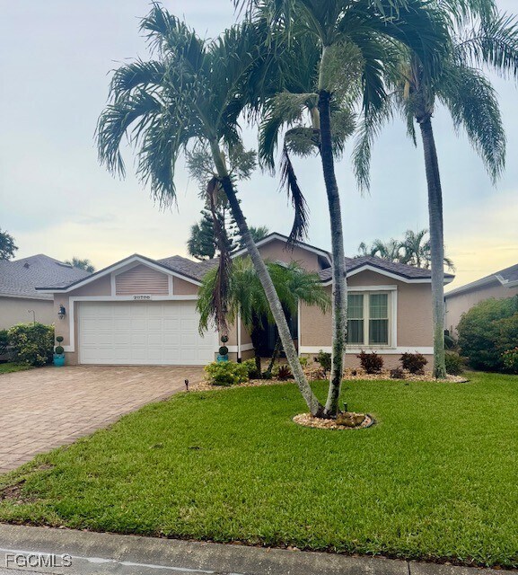 20700 Persimmon Pl in Estero, FL - Building Photo - Building Photo