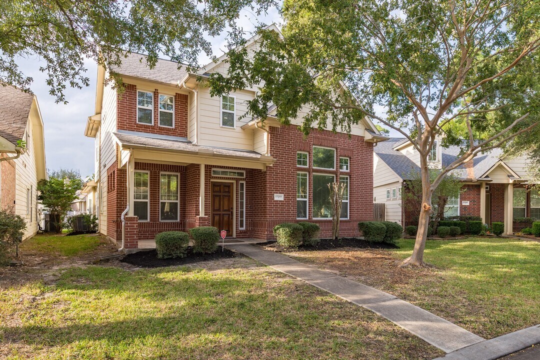 17255 Mitchell Pass Ln in Humble, TX - Building Photo