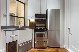 15 W 103rd St in New York, NY - Building Photo - Building Photo