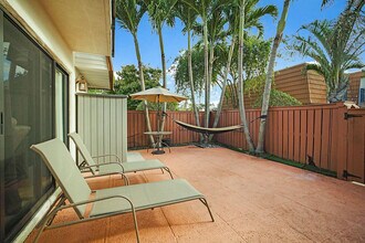 2876 Waterford Dr S in Deerfield Beach, FL - Foto de edificio - Building Photo