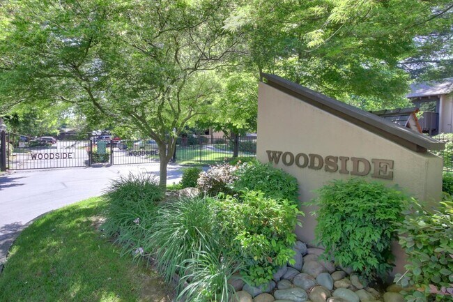 658 Woodside Sierra in Sacramento, CA - Building Photo - Building Photo