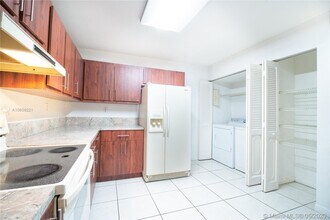 6845 NW 169th St-Unit -41C in Hialeah, FL - Building Photo - Building Photo