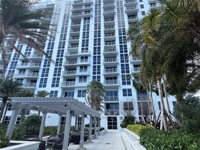 1776 Polk St in Hollywood, FL - Building Photo - Building Photo