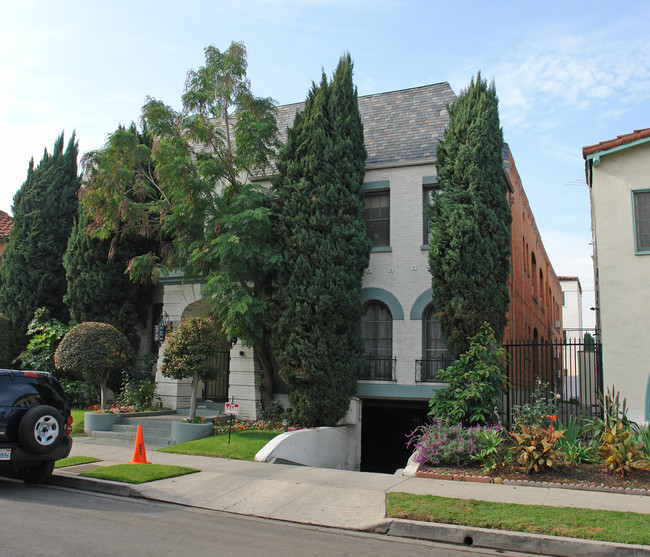 437 S Cloverdale Ave in Los Angeles, CA - Building Photo - Building Photo