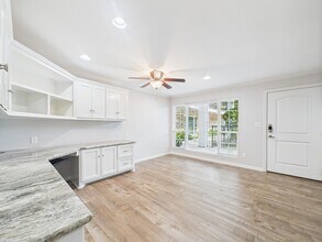 5333 Richmond Ave. in Houston, TX - Building Photo - Building Photo