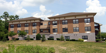 Tiber Hudson in Ellicott City, MD - Foto de edificio - Building Photo