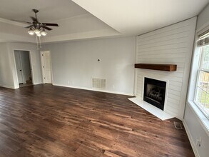 3685 S Jot Dr in Clarksville, TN - Building Photo - Building Photo