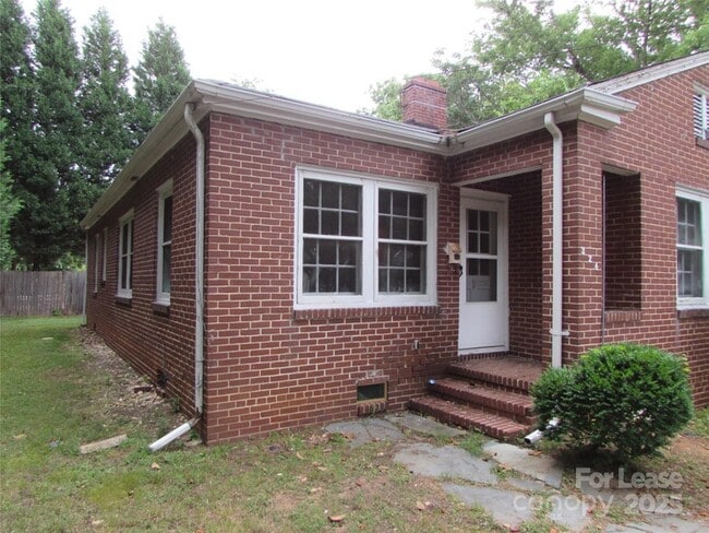 property at 324 W McCubbins St