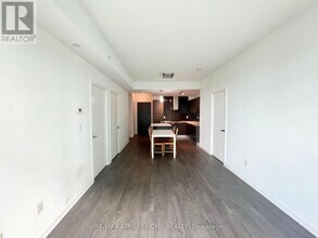 9-2709 Bogert Ave in Toronto, ON - Building Photo - Building Photo